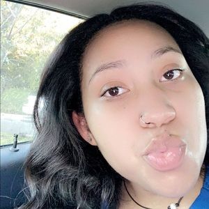 Meet your Posher, Shayla